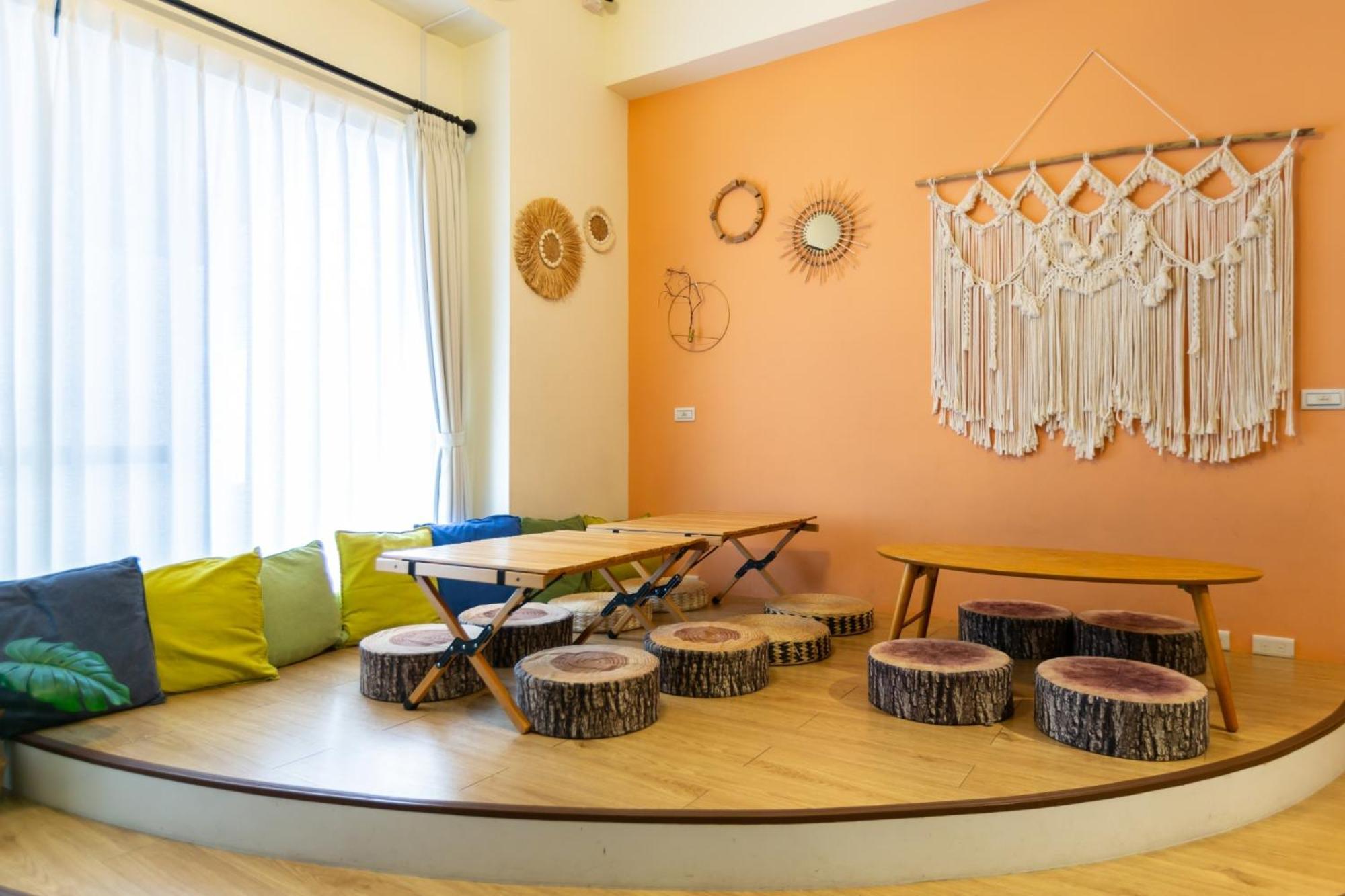 Sunlight Forest Homestay Тайнань Экстерьер фото